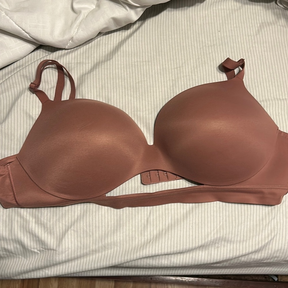 Brand new victoria secret bra